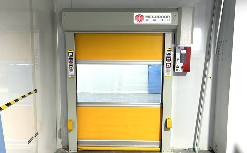 AGV小车与货淋快速卷帘门联动感应方案插图