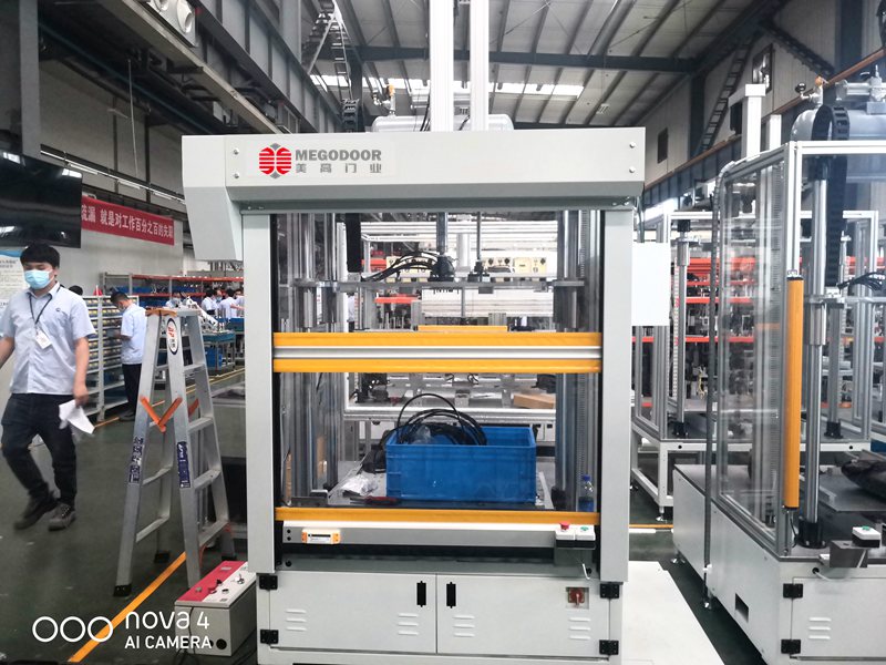 太仓防尘透明快速卷帘门：高效隔离与环保合规的理想选择插图1