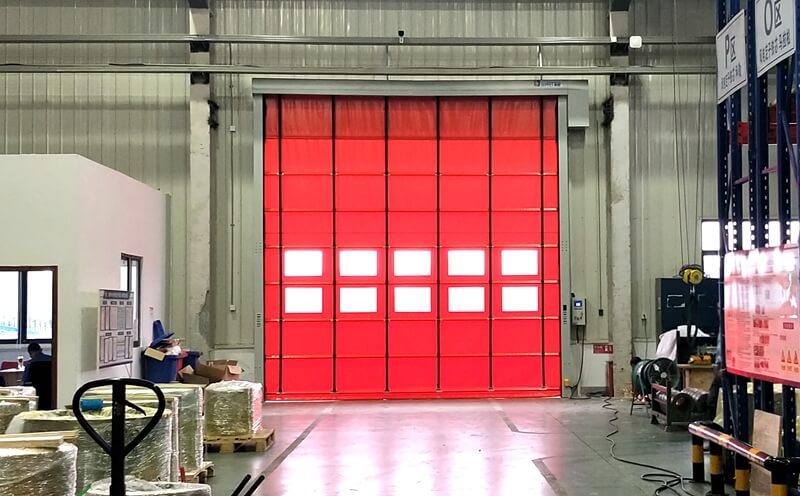 苏州抗风保温堆积式快速门：高效节能的工业隔断解决方案插图2