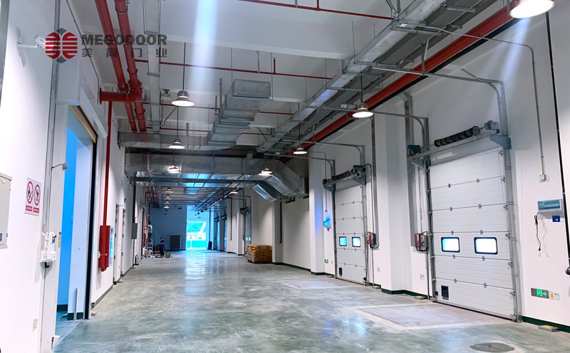 太仓防尘防虫快速卷帘门：提升车间环境控制的新标准插图1