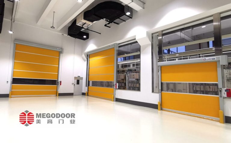 苏州机械车间PVC快速门缩略图 苏州机械车间PVC快速门缩略图