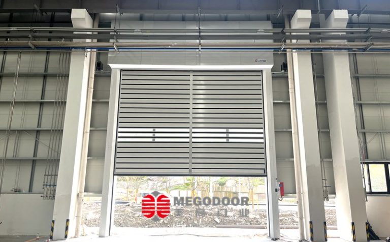 张家港螺旋式涡轮硬质快速门：工业通道高效解决方案缩略图