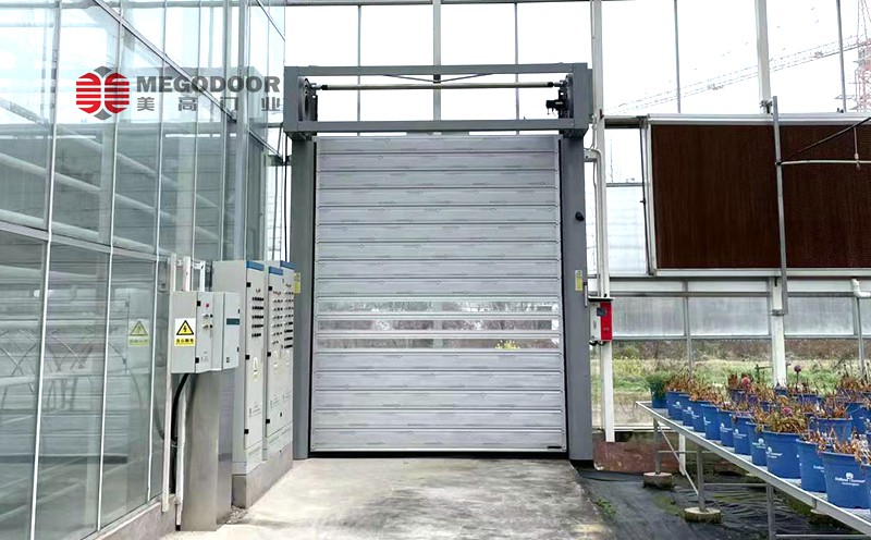苏州工厂保温门怎么选？普通卷帘门、提升门、硬质快速门有什么区别插图4