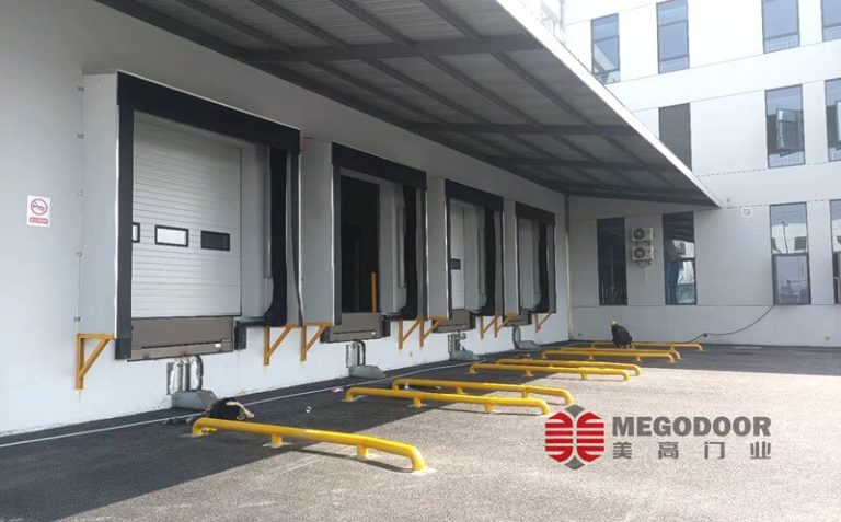 苏州仓储冷库出货口为什么要使用充气门封？缩略图